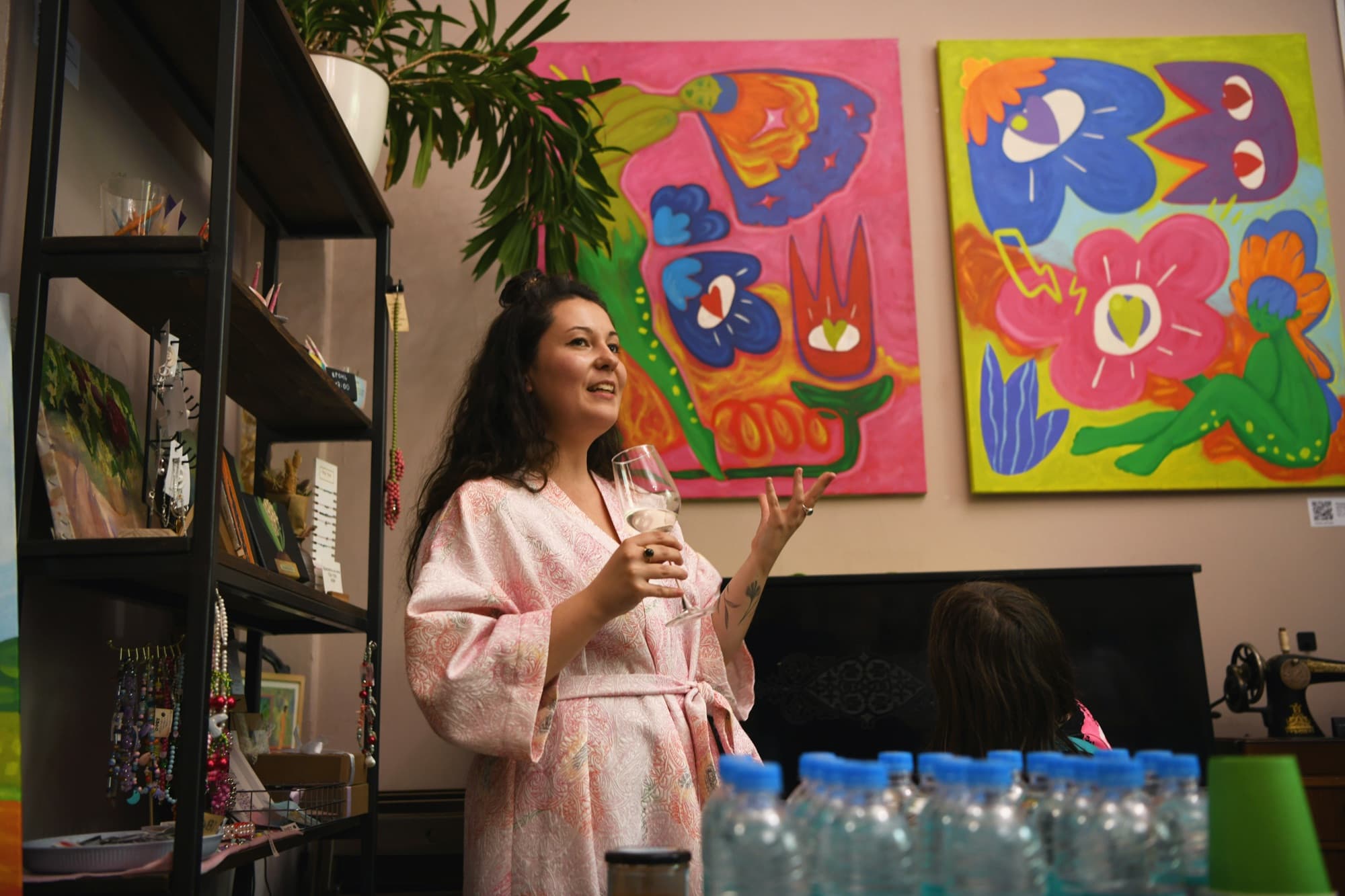 Photo from the opening of Leri Pai’s solo exhibition at Nostalgia art-café — 6
