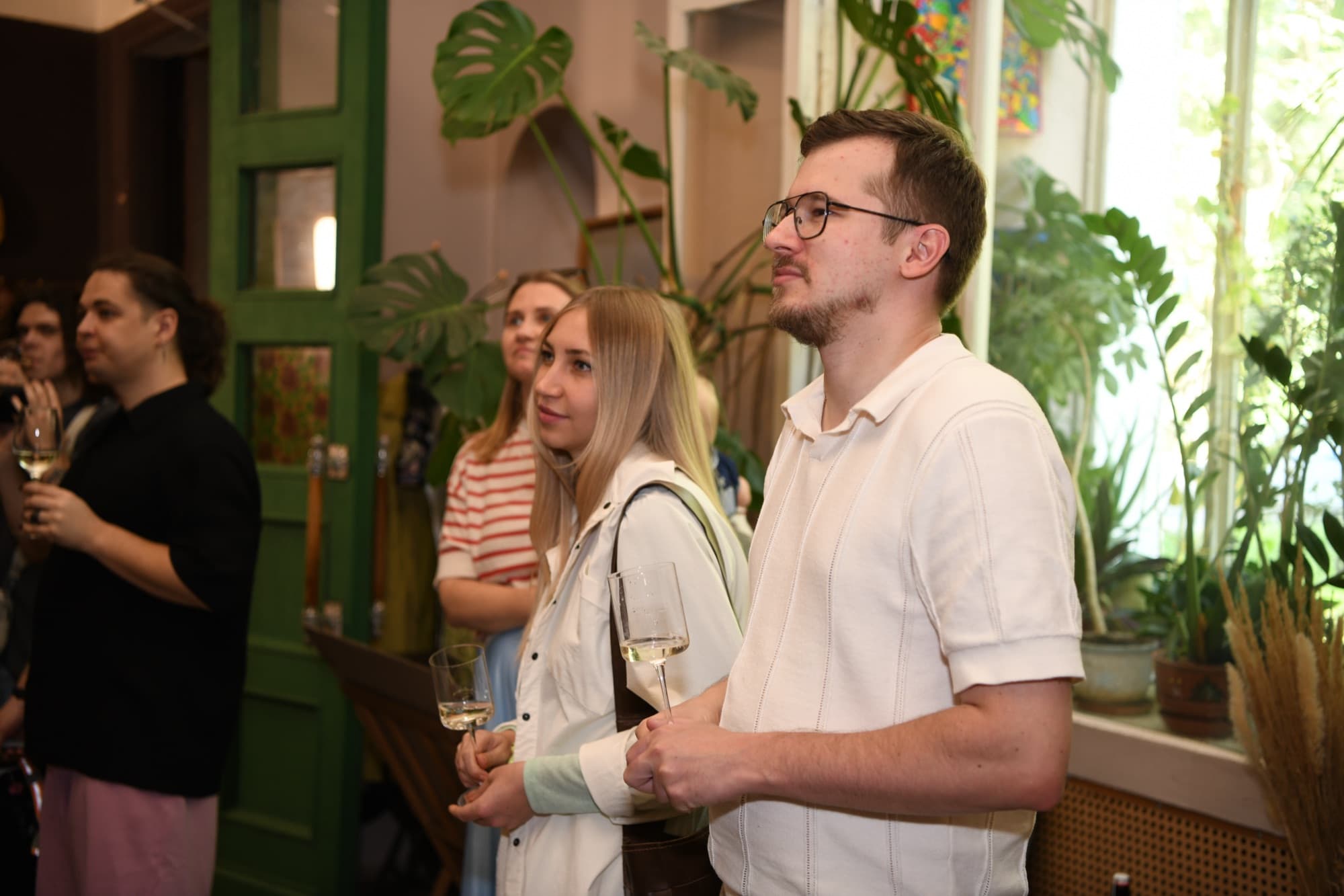 Photo from the opening of Leri Pai’s solo exhibition at Nostalgia art-café — 10
