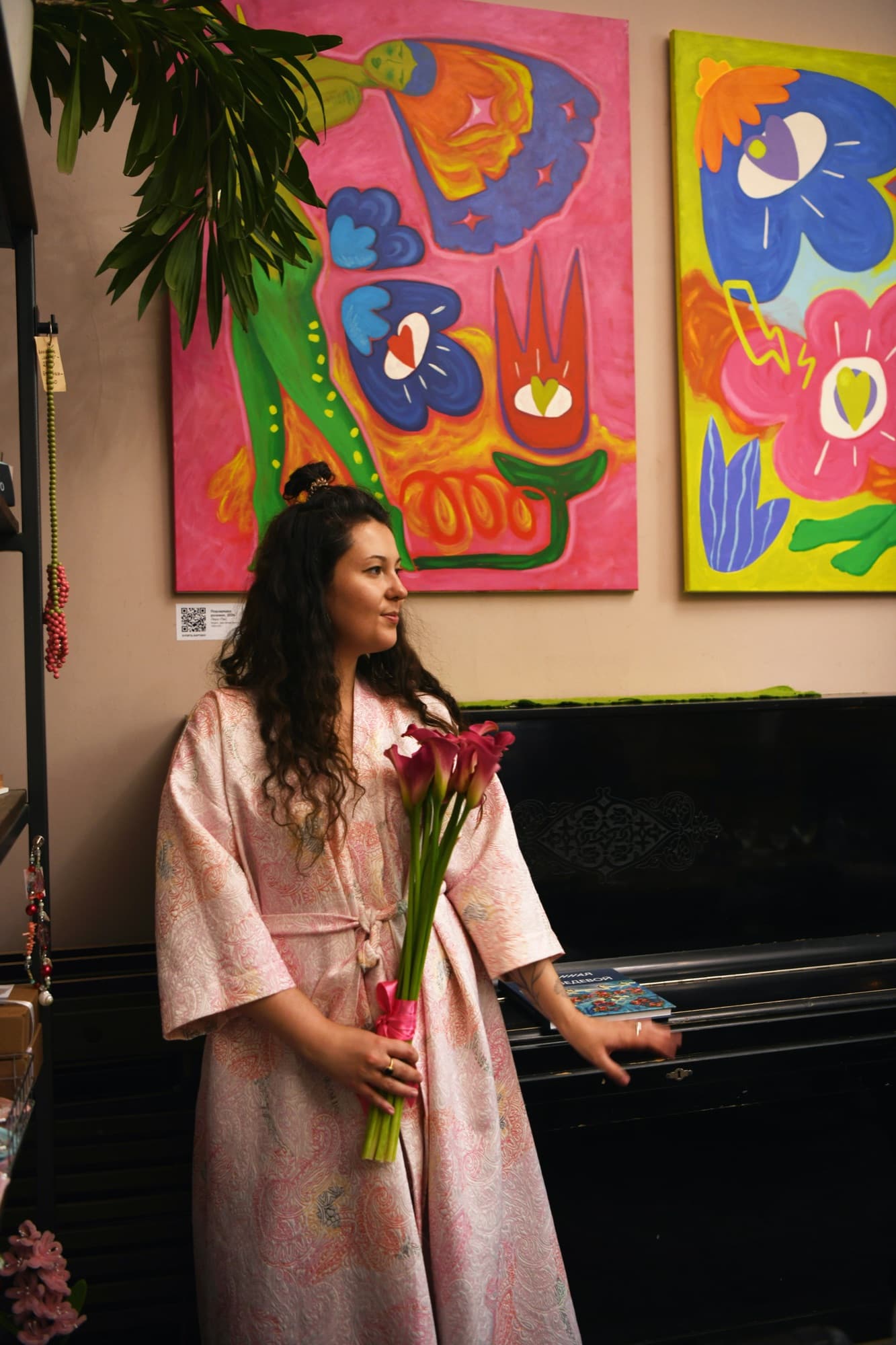Photo from the opening of Leri Pai’s solo exhibition at Nostalgia art-café — 32